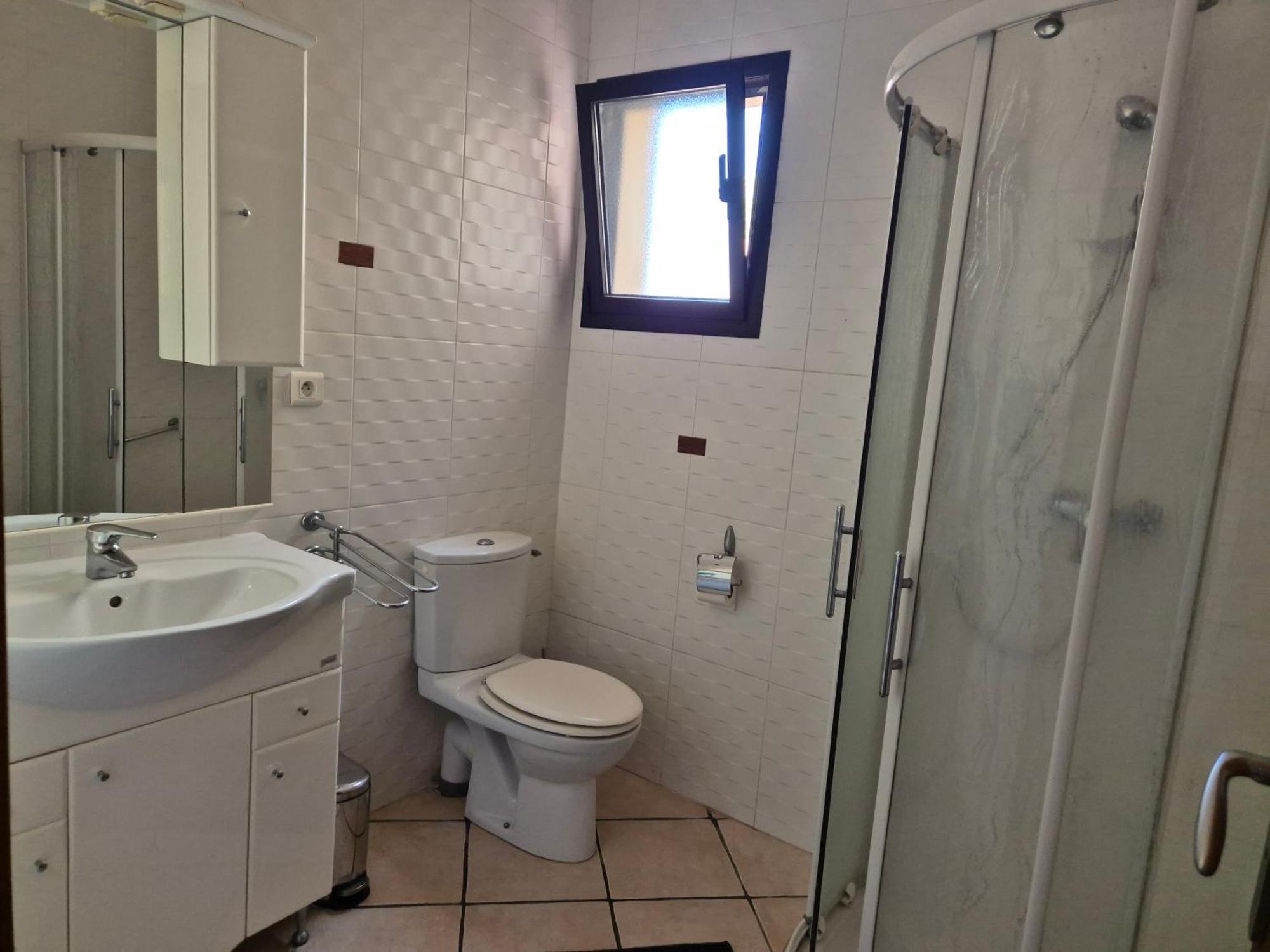 Joli Appartement Climatise Avec Terrasse A Moin 10 Minutes A Pieds De La Plage Calvi  Dış mekan fotoğraf